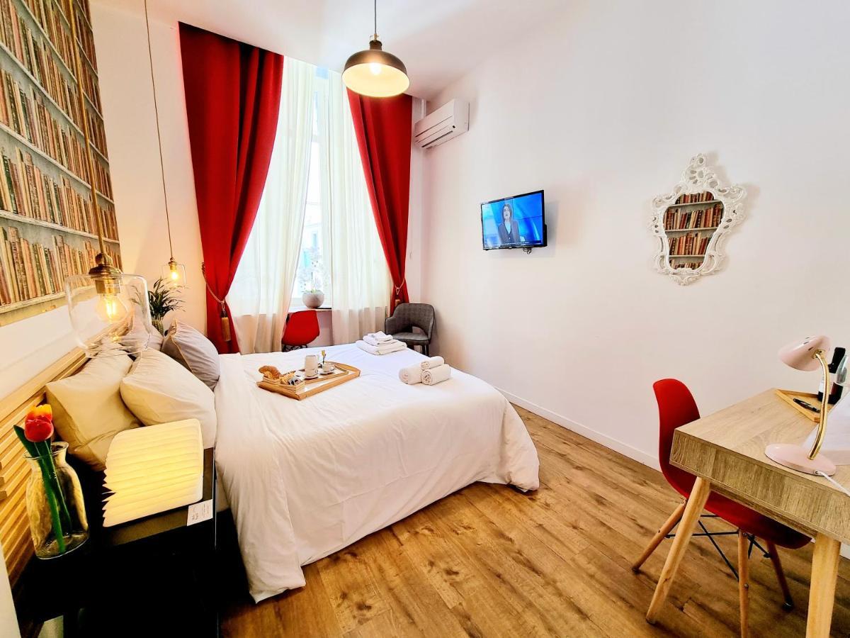 Daily Napoli - Lungomare Hotel Luaran gambar