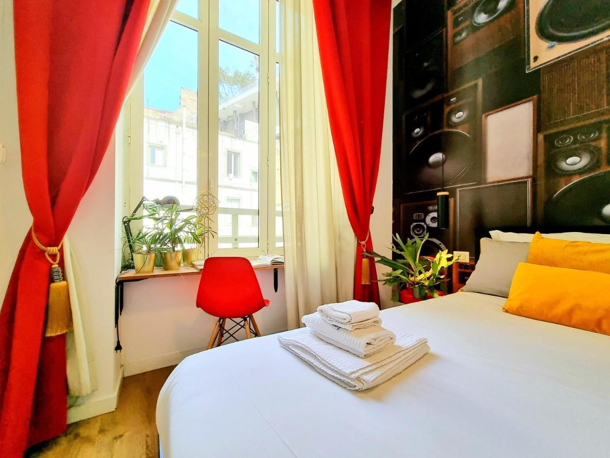 Daily Napoli - Lungomare Hotel Luaran gambar