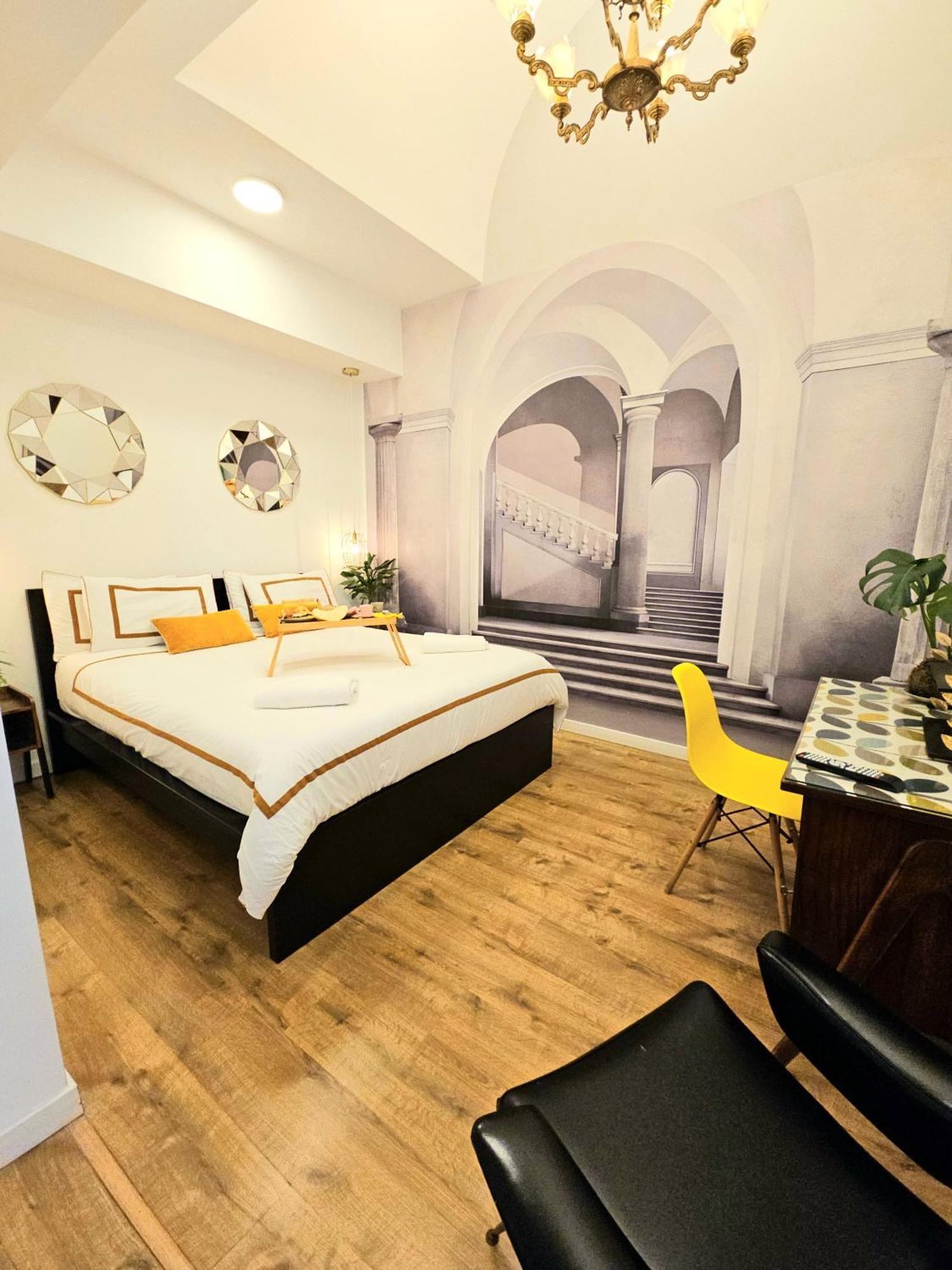 Daily Napoli - Lungomare Hotel Luaran gambar