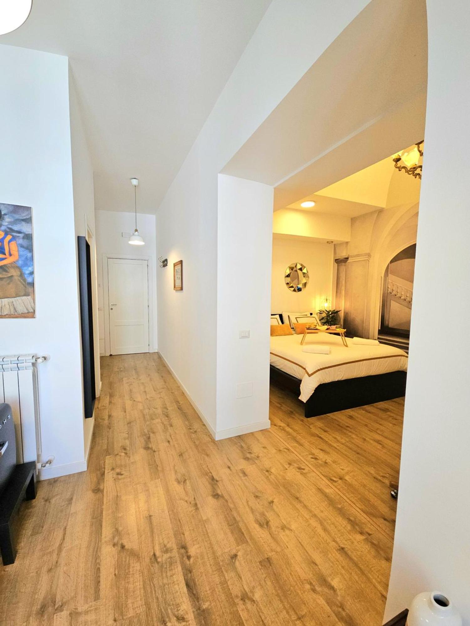 Daily Napoli - Lungomare Hotel Luaran gambar