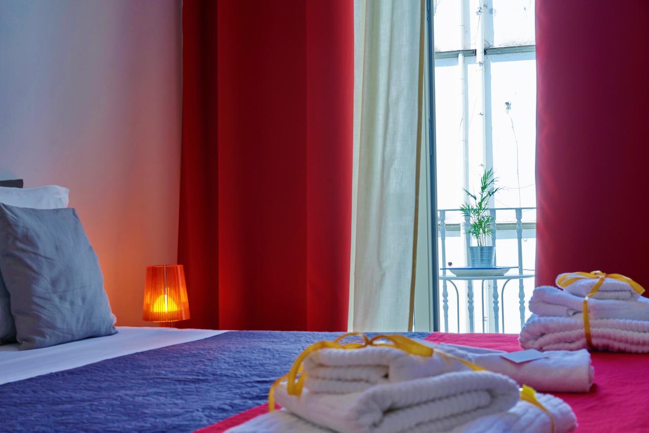 Daily Napoli - Lungomare Hotel Luaran gambar